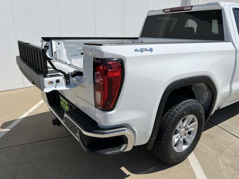 New 2026 GMC Sierra 1500 Pro w/ Pro Value Package image 16