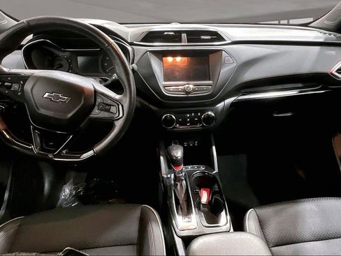 Used 2022 Chevrolet TrailBlazer RS FWD image 13