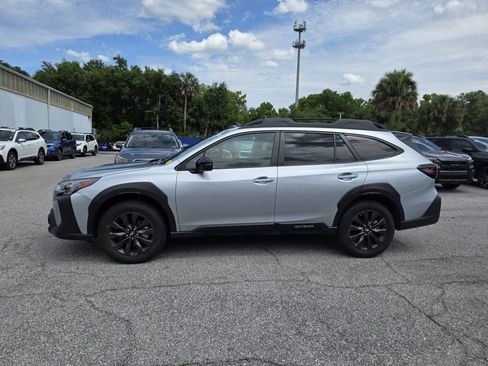 Certified 2025 Subaru Outback Onyx Edition AWD/4WD image 5