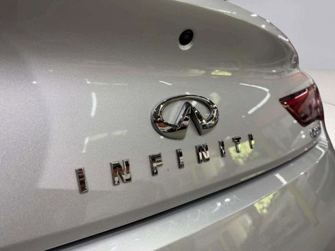 Used 2018 INFINITI Q60 Red Sport 400 w/ Sensory Package 3.0T Sport image 21