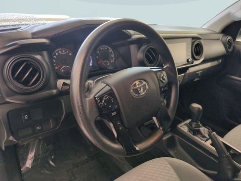 Used 2022 Toyota Tacoma SR RWD image 13
