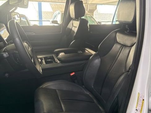 Used 2024 Jeep Wagoneer Series II image 5