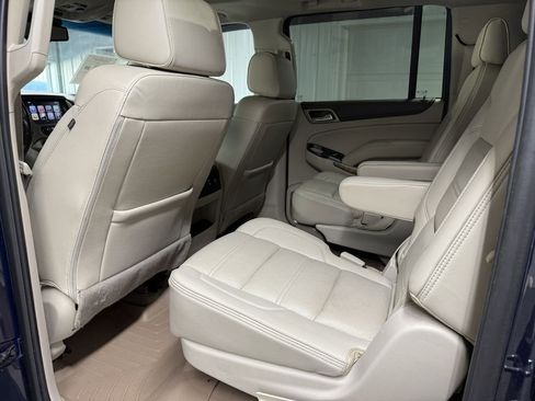 Used 2017 GMC Yukon XL Denali image 29