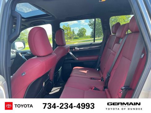Used 2023 Lexus GX 460 Premium w/ Premium Plus Package AWD/4WD image 13