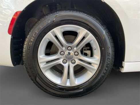 Certified 2023 Dodge Charger SXT image 10