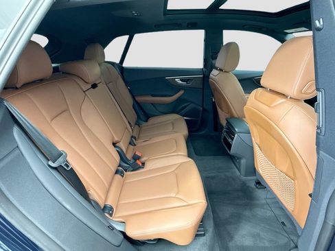 Used 2025 Audi Q8 Premium Plus image 21