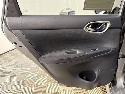 Used 2014 Nissan Sentra SR FWD image 21