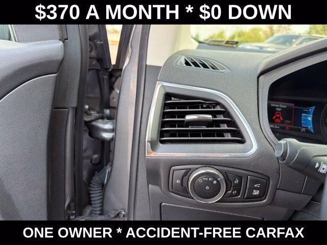 Used 2024 Ford Edge Titanium AWD/4WD image 16