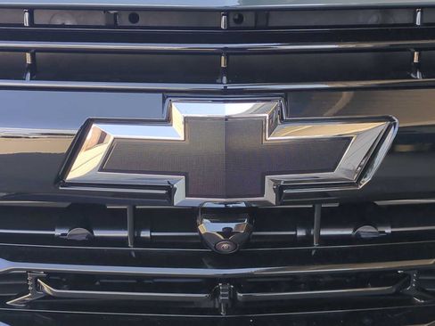 New 2026 Chevrolet Suburban RST w/ Comfort Package AWD/4WD image 8