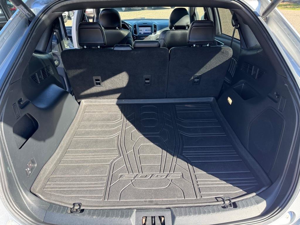 Used 2019 Ford Edge ST w/ Convenience Package AWD/4WD image 21