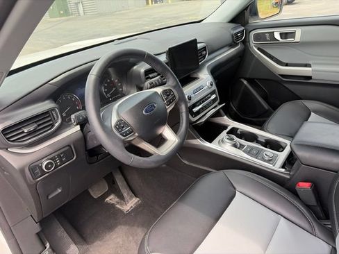 Certified 2024 Ford Explorer XLT w/ Equipment Group 202A AWD/4WD image 8