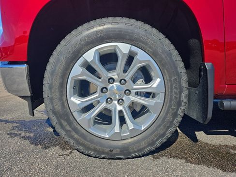 Used 2024 Chevrolet Silverado 1500 LTZ w/ Technology Package image 27