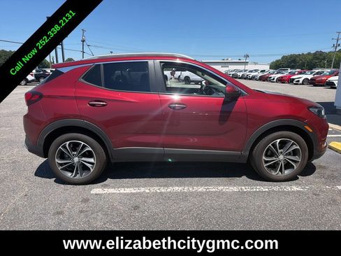 Used 2023 Buick Encore GX Select w/ Safety Package II FWD image 2