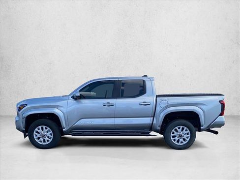 Used 2024 Toyota Tacoma SR5 RWD image 9
