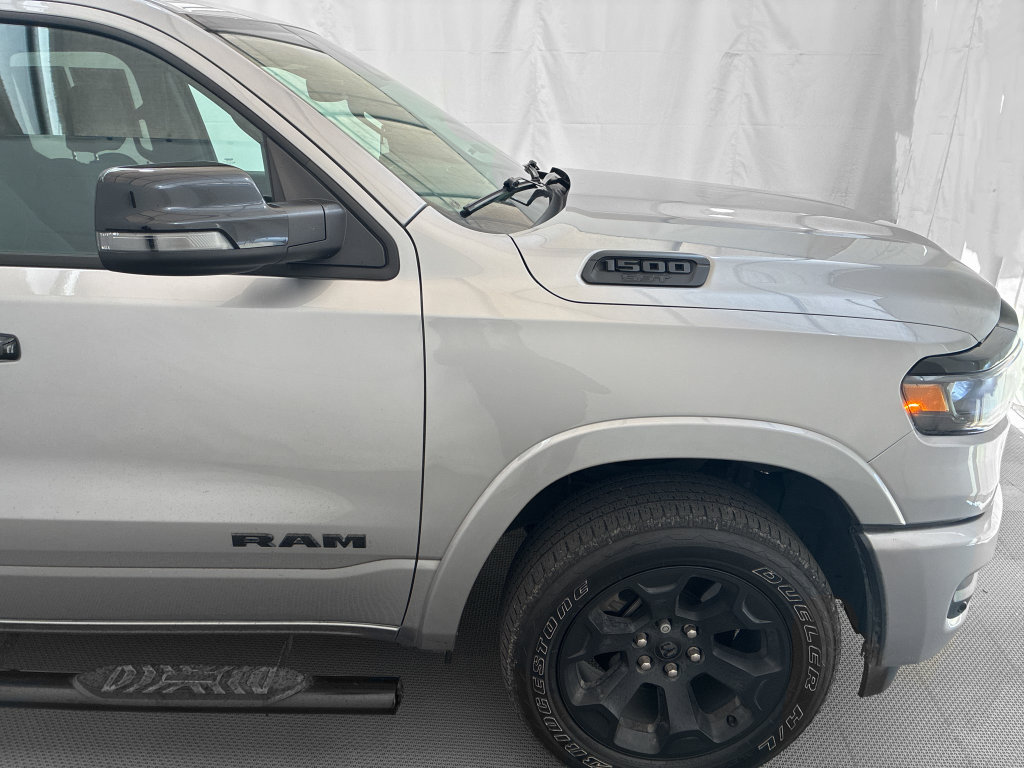 Used 2025 RAM 1500 Big Horn AWD/4WD image 9