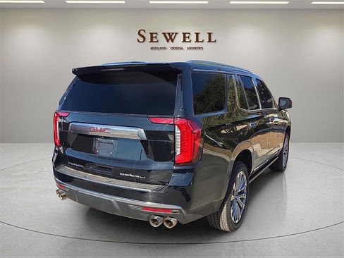 Used 2022 GMC Yukon Denali w/ Max Trailering Package image 4