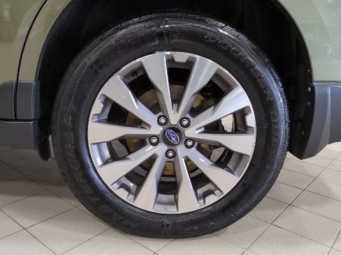 Used 2018 Subaru Outback 3.6R Touring image 22