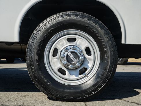 Used 2023 Ford F350 XL w/ Snow Plow Prep Package image 20