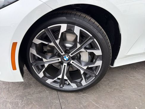 New 2026 BMW 330i Sedan w/ Convenience Package RWD image 5
