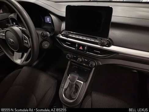 Used 2020 Kia Forte LXS FWD image 32