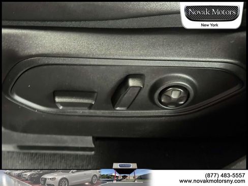 Used 2023 Jeep Grand Cherokee Altitude AWD/4WD image 17
