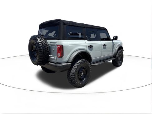 Used 2021 Ford Bronco Black Diamond AWD/4WD image 3
