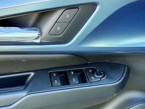 New 2026 Chevrolet Equinox EV LT image 19