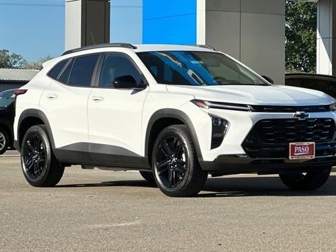 New 2026 Chevrolet Trax ACTIV w/ Driver Confidence Package image 2