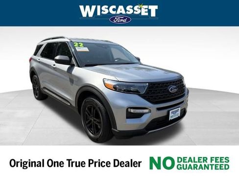 Certified 2022 Ford Explorer XLT w/ Equipment Group 202A image 1