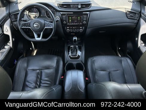 Used 2020 Nissan Rogue SL image 11