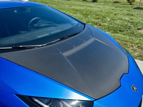 Used 2023 Lamborghini Huracan Tecnica image 9