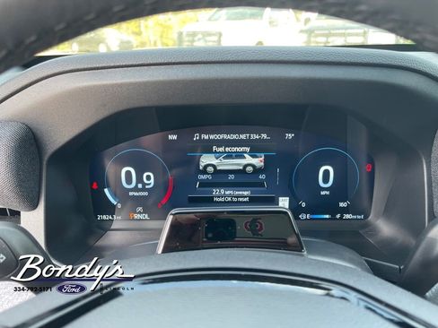 Used 2025 Ford Explorer Platinum image 4