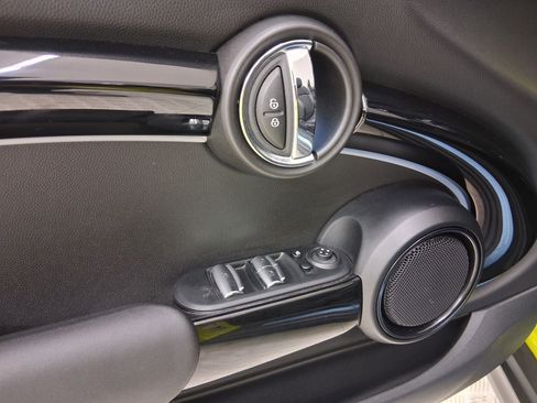 Used 2023 MINI Cooper S FWD image 12