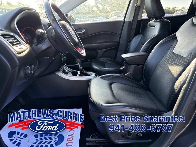 Used 2018 Jeep Compass Latitude w/ Popular Equipment Group AWD/4WD image 9