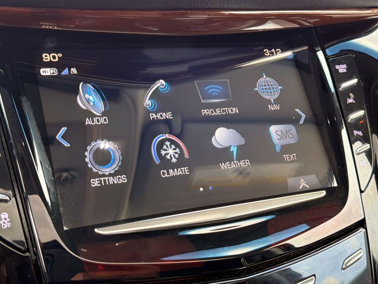 Used 2018 Cadillac Escalade ESV Luxury AWD/4WD image 20
