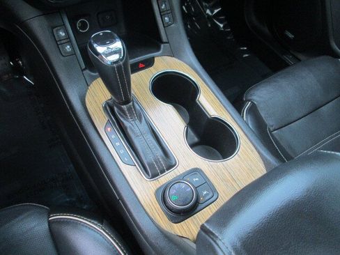 Used 2017 GMC Acadia Denali w/ Technology Package image 17