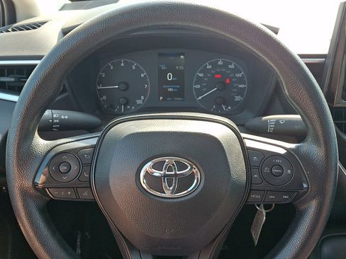 Used 2025 Toyota Corolla LE FWD image 20