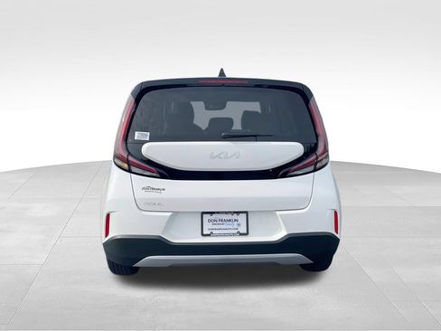 Certified 2025 Kia Soul LX w/ LX Technology Package FWD image 7