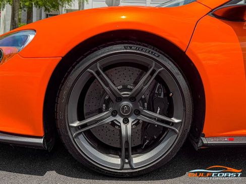 Used 2015 McLaren 650S Spider RWD image 39