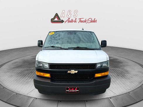 Used 2021 Chevrolet Express 2500 w/ Driver Convenience Package image 2