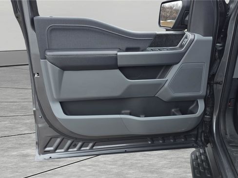 Used 2023 Ford F150 Lightning XLT AWD/4WD image 28