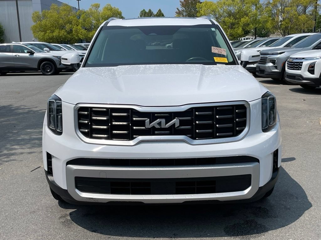 Used 2025 Kia Telluride S AWD/4WD image 2