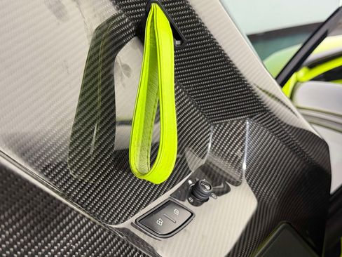 Used 2020 Lamborghini Aventador SVJ AWD/4WD image 36