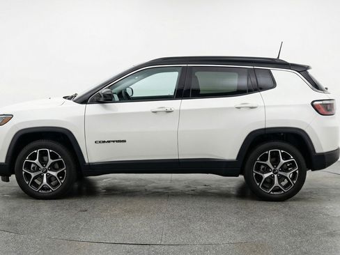 Used 2025 Jeep Compass Limited image 5