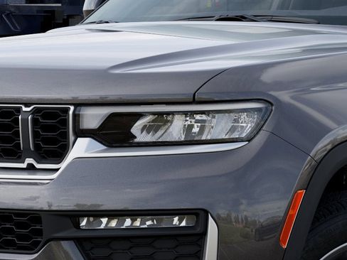New 2026 Jeep Grand Cherokee Limited image 15