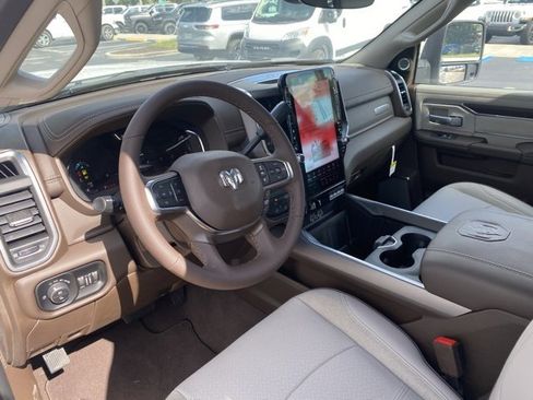 New 2025 RAM 2500 Laramie image 12