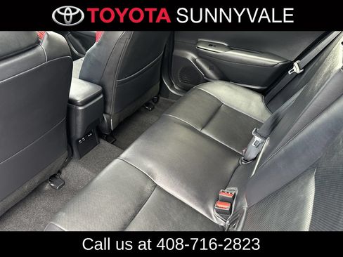 Used 2024 Toyota Prius Prime Premium FWD image 17