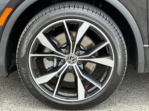 Used 2022 Volkswagen Tiguan SEL R-Line AWD/4WD image 36