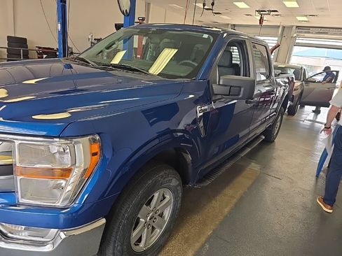 Used 2022 Ford F150 XLT w/ Trailer Tow Package AWD/4WD image 2