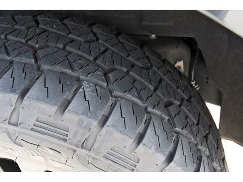 Used 2024 Ford Expedition XLT RWD image 31